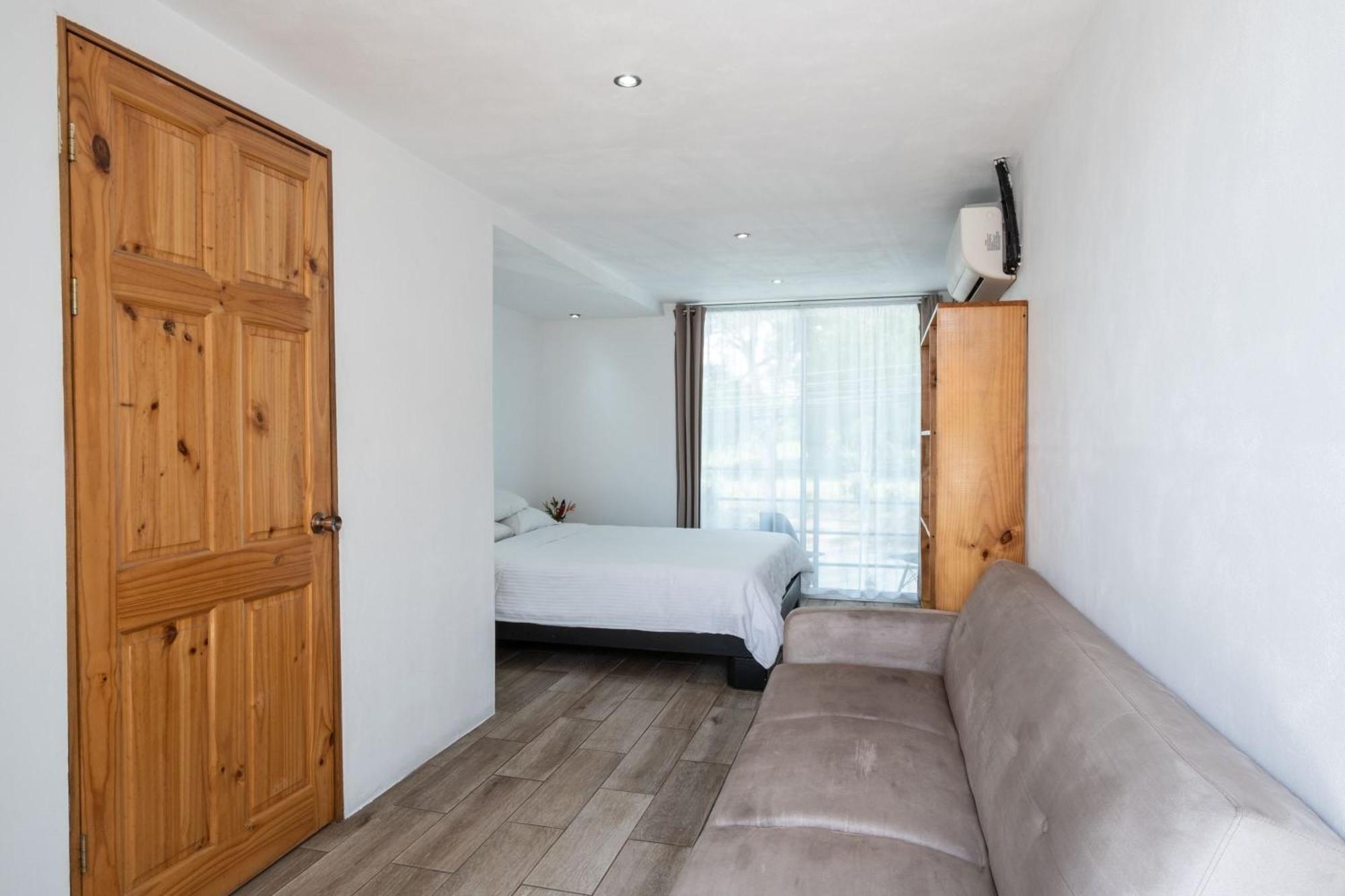 Hotel Bamboo Хако Екстер'єр фото